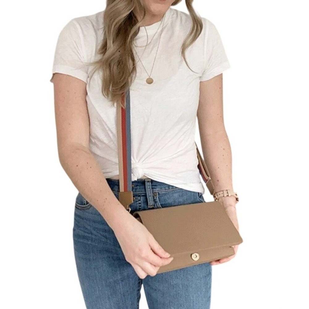 ToteSavvy Womens Crossbody Bag Fawn Nylon Webbing Strap Gold Hardware One Size